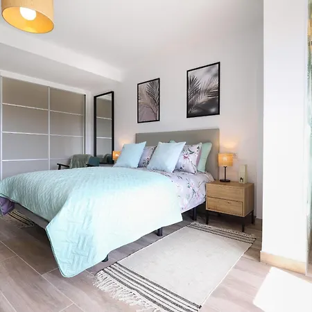 Riosol Modern Studio, Torreblanca * פואנגירולה